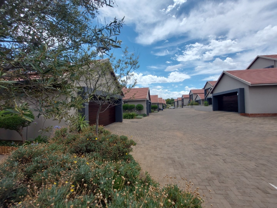 3 Bedroom Property for Sale in Wild Olive Estate Free State